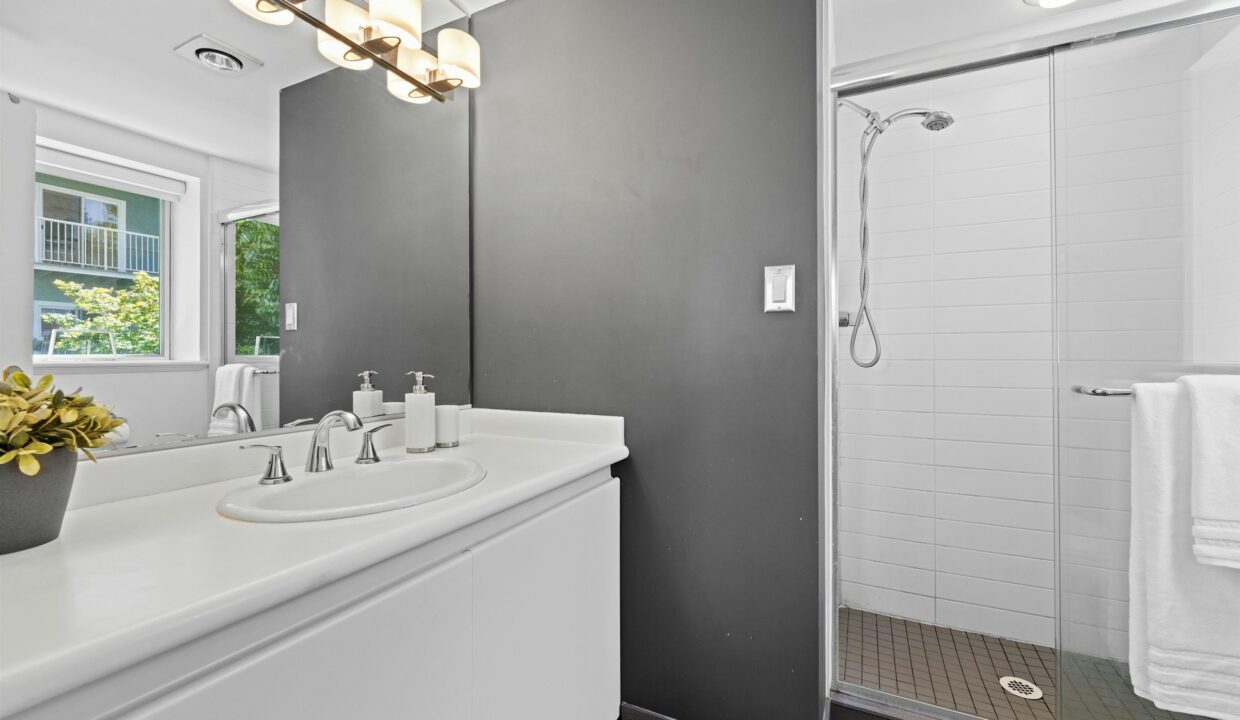 00_0f5c2b64097cbba5e4e1865a9d89351f