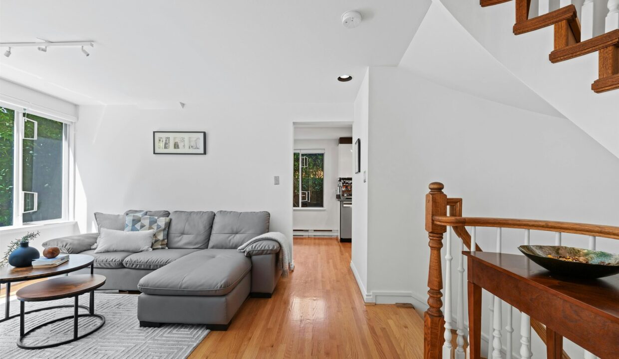 00_90c36da34ff526e9f7be0d427708f1d1